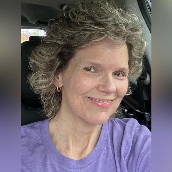 Meet your Posher, Amy - Picture 6 of 8